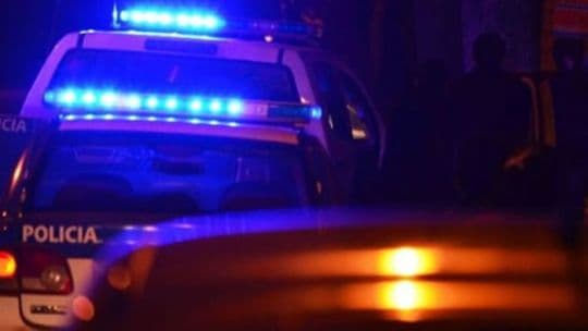 En Mar del Plata, una comerciante puso en fuga a un ladrón usando una cuchilla: “¡Volá, volá, volá!”