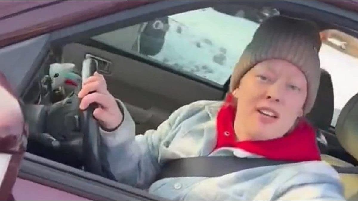 Difunden el video que grabó el agente de ICE en los momentos previos al asesinato de una mujer en EEUU