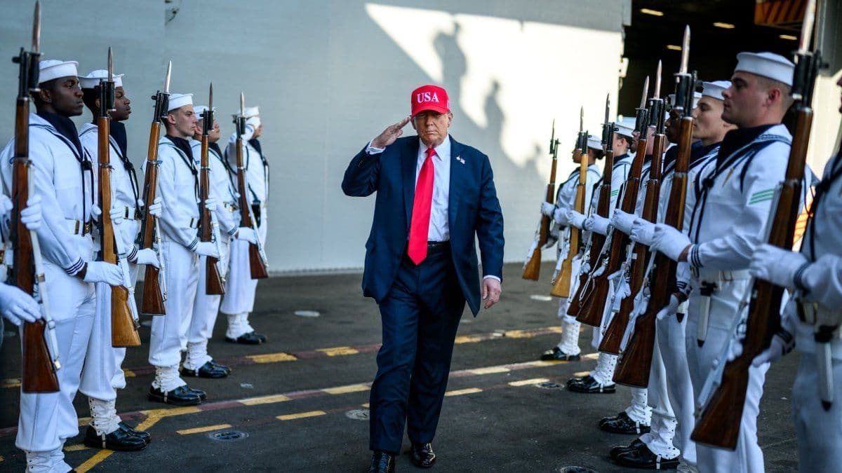Donald Trump recibe a los militares que capturaron a Nicolás Maduro