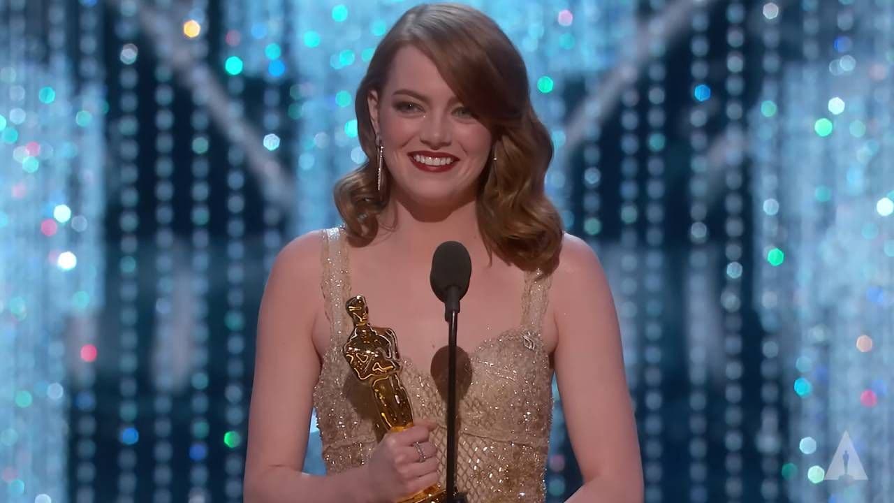 La estatua de los Oscar en realidad no se llama «Oscar»: ¿De dónde viene el nombre de los premios de Hollywood?