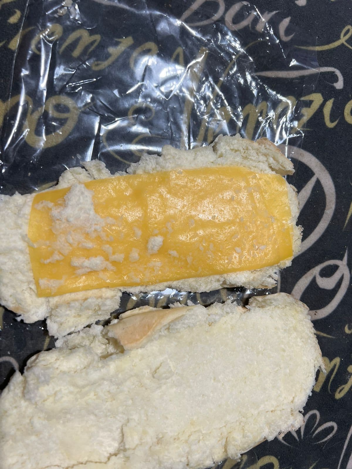 San Luis: Denuncian que el plan alimentario de Poggi entrega «solo una feta de queso»