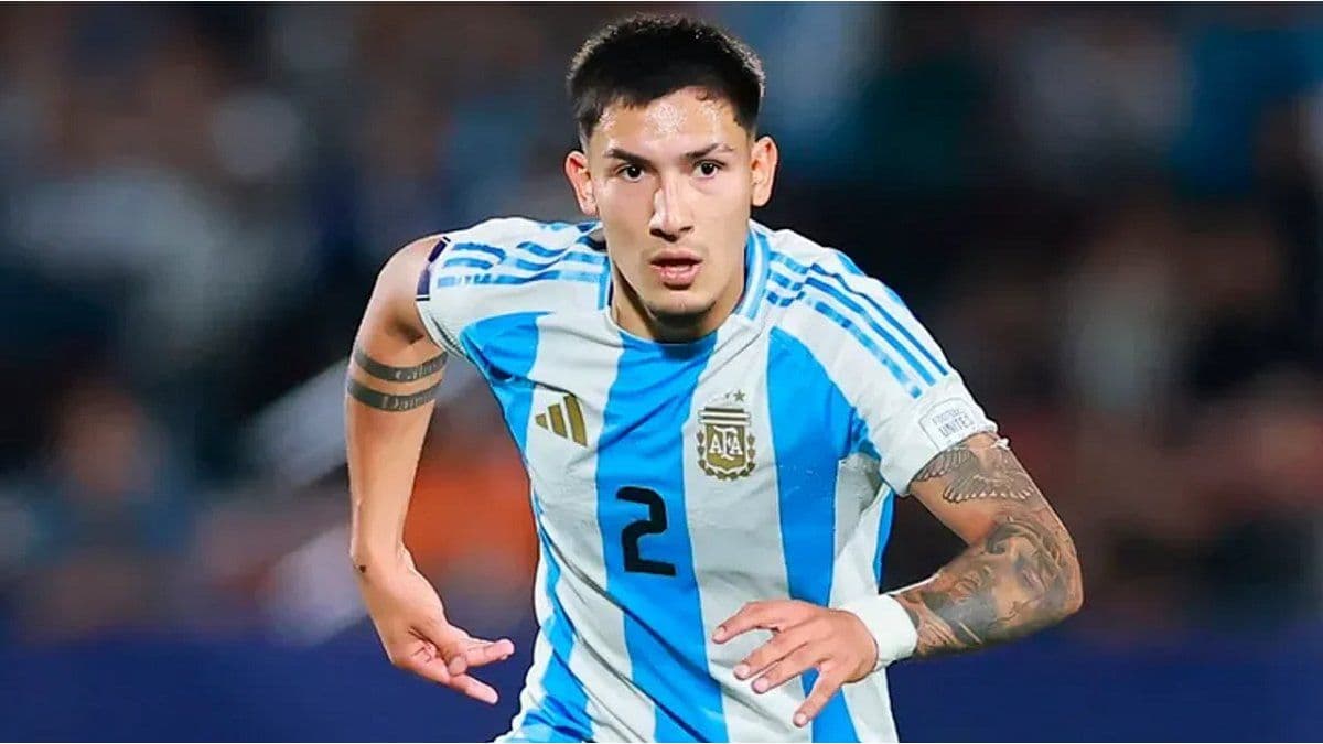 El sorpresivo nuevo refuerzo de River realiza la revisión médica y firma contrato