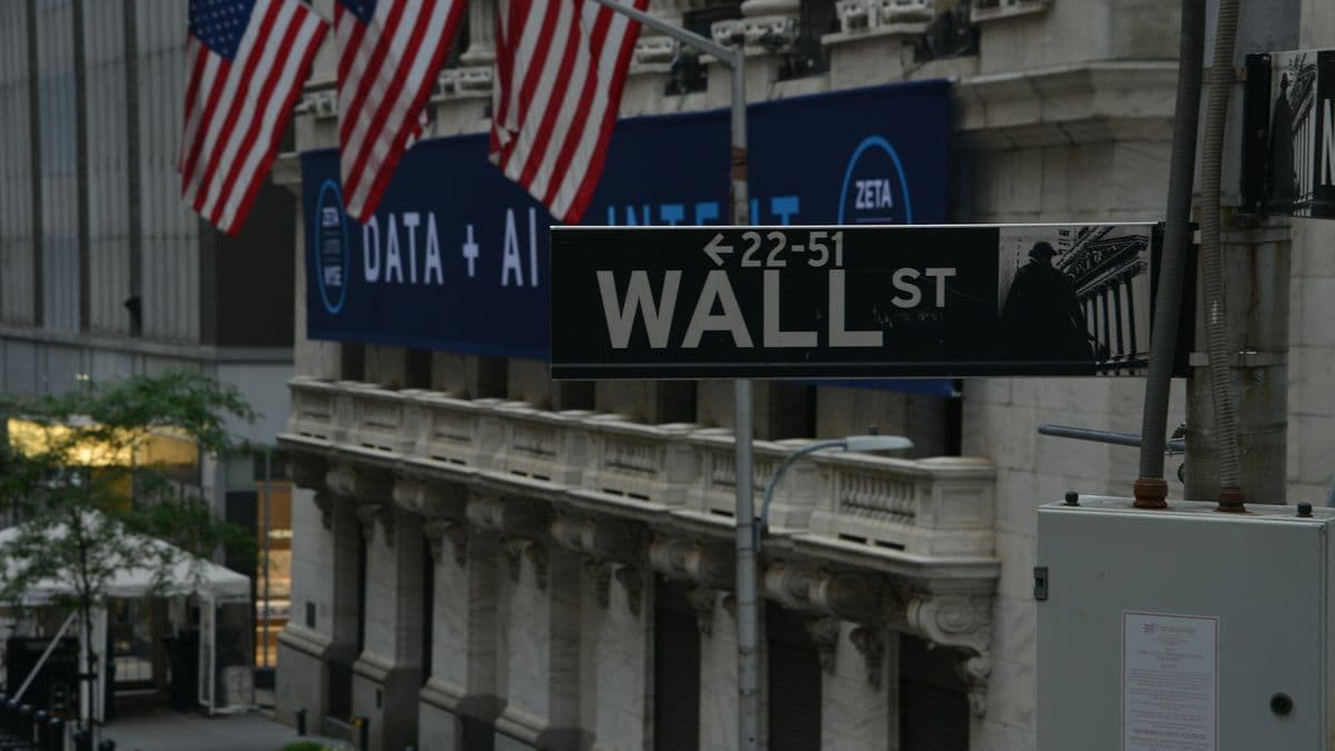 Wall Street se desplomó ante debilidad de datos de empleo en EEUU y la escalada del conflicto con Irán