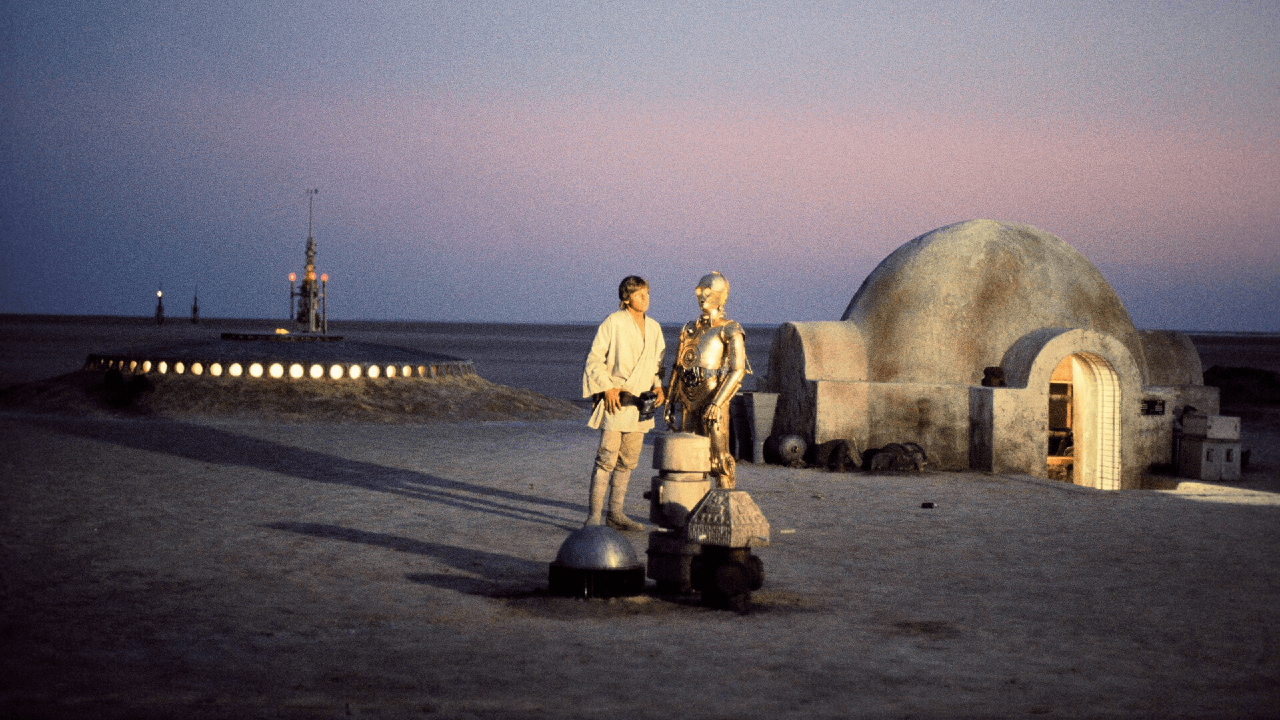 Hace 50 años se empezó a cambiar la historia del cine: tras pelearse con casi todos los estudios, George Lucas se despertó en el desierto para rodar ‘Star Wars’