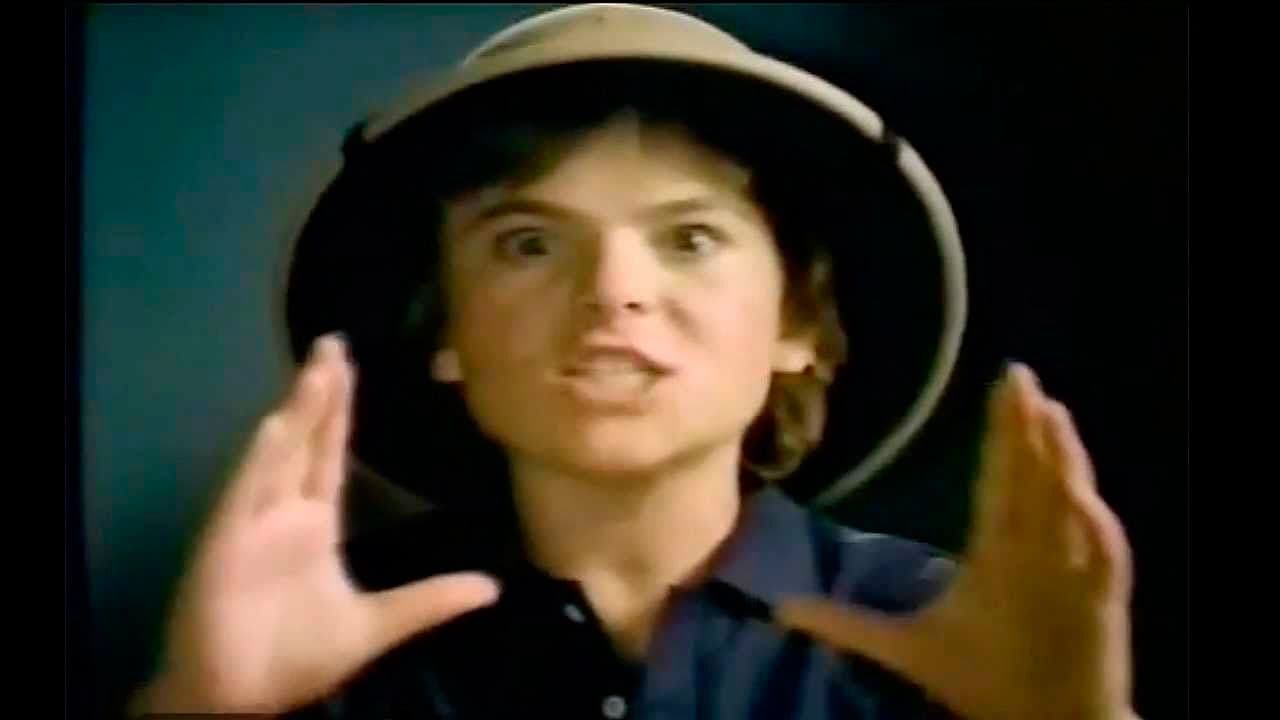 Su primer trabajo fue en un anuncio de videojuegos y hoy es una de las mayores estrellas del cine: ¿Reconoces a este niño?